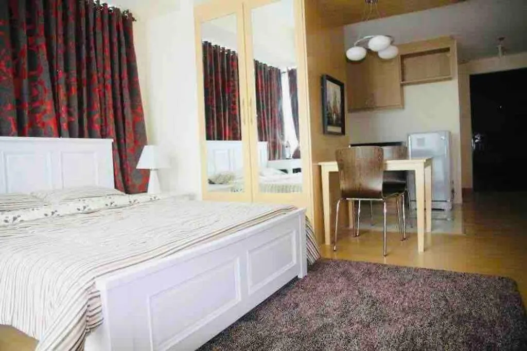 Apartment Bgc Hotel-Like Staycation/Workcation With A View Manila
