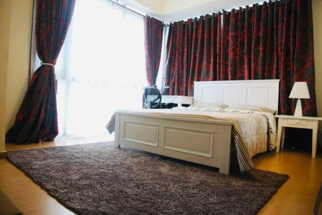 Bgc Hotel-Like Staycation/Workcation With A View location
